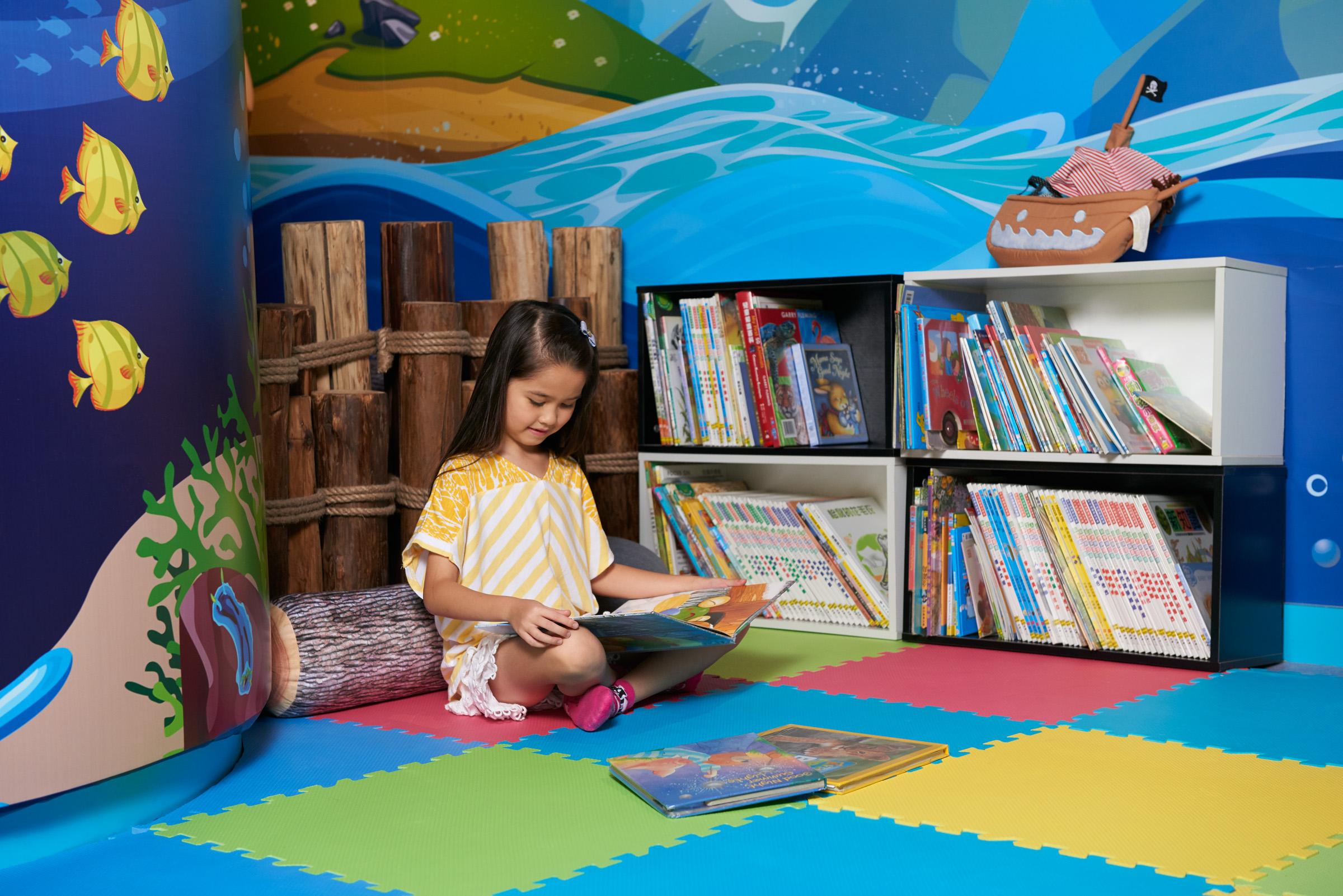 Hong Kong Gold Coast Hotel Esterno foto Library at the Children's Museum of Oak Ridge